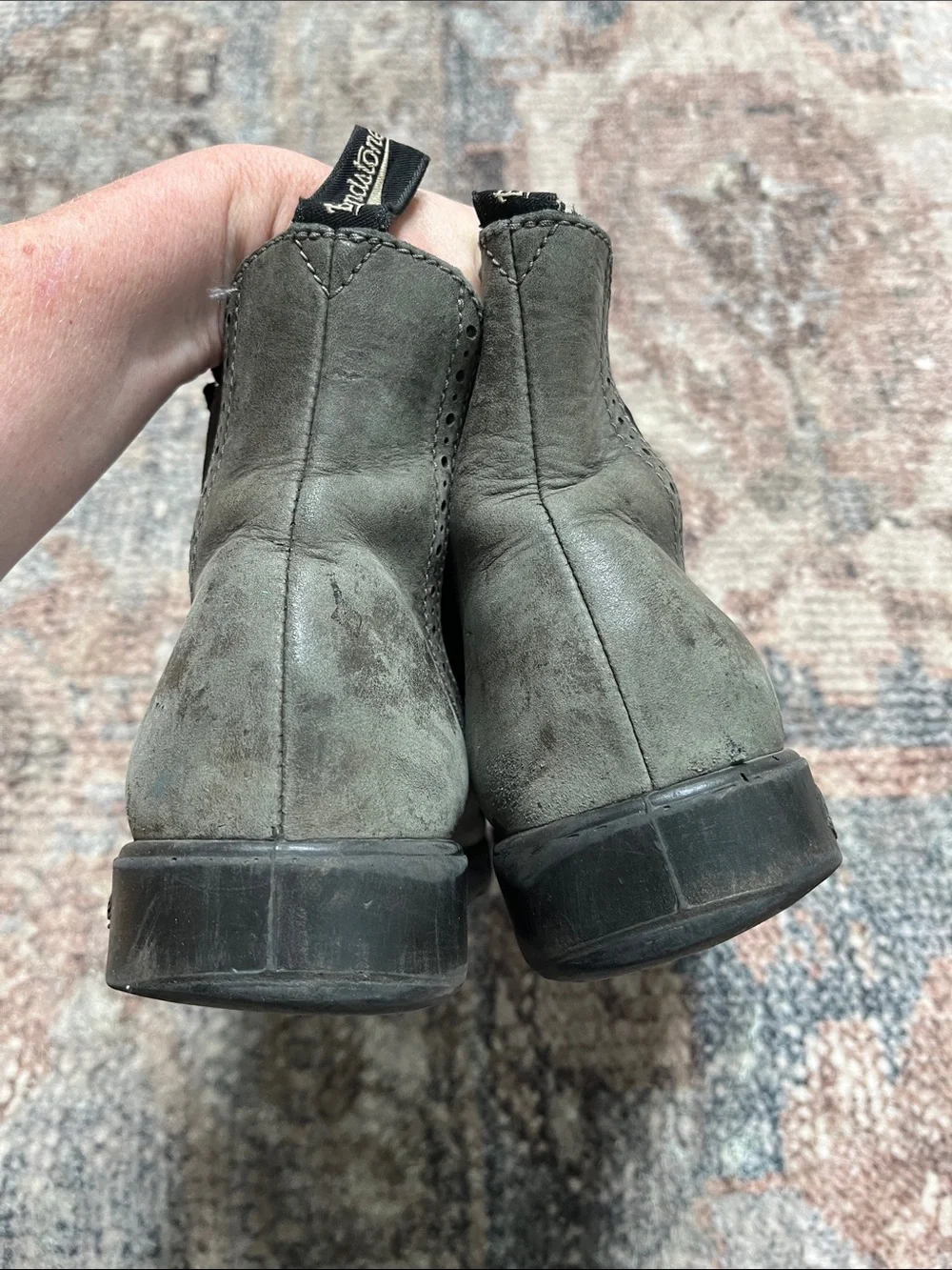 Blundstone Chelsea Boots in black